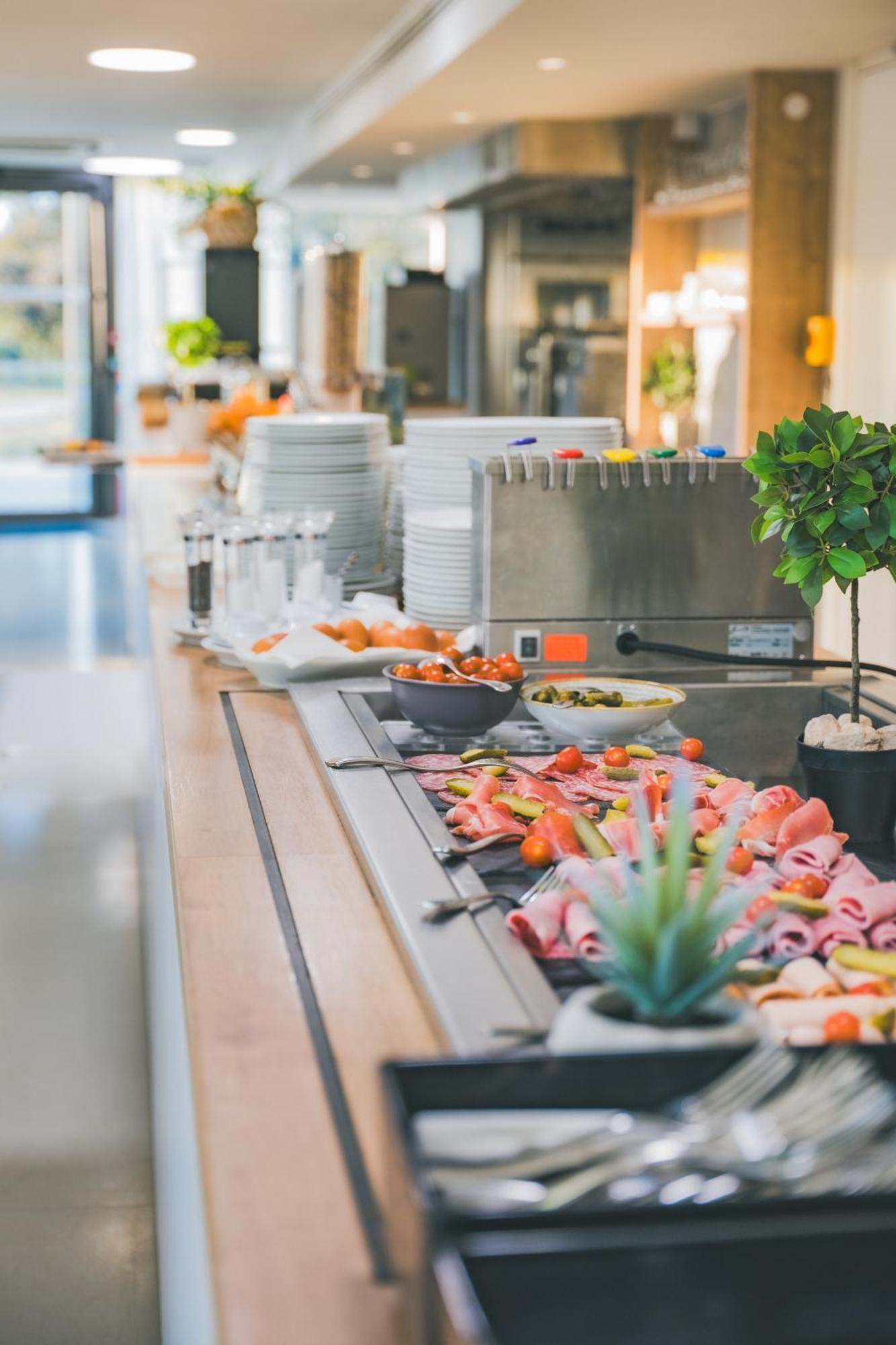 Thecamp Hotel & Lodges - Aix En Provence Αιξ-αν-Προβάνς Εξωτερικό φωτογραφία